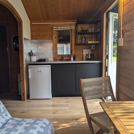 The Bee - Trekkershuts & Apartment Opperdoes Exteriér fotografie