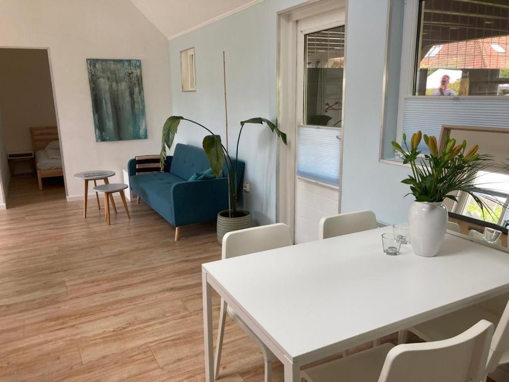 The Bee - Trekkershuts & Apartment Opperdoes Exteriér fotografie